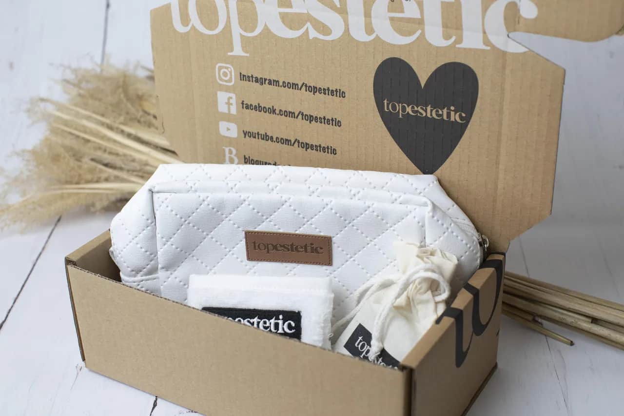 Pokrycie siwych włosów w domu - jak wybrać farbę?