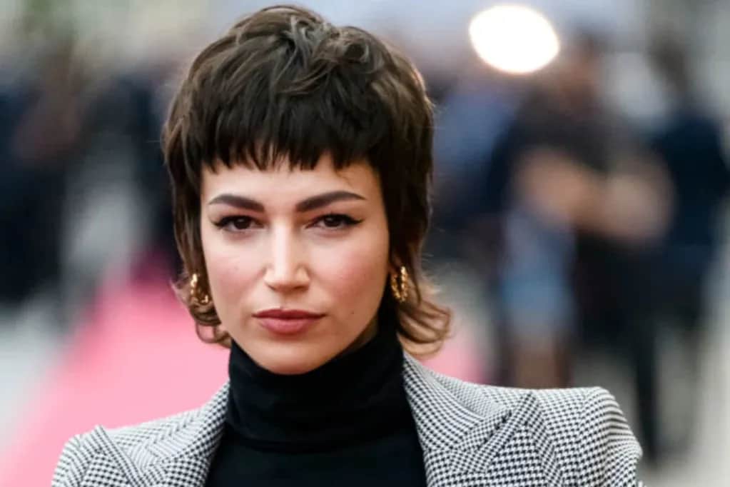 Fryzura na krótko: Jakie cięcie ukryje zakola?