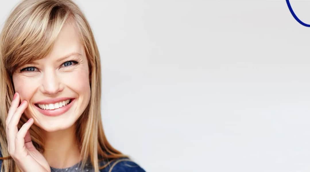 Jak wybrać idealny kierunek grzywki na lewo czy prawo dla Twojej twarzy